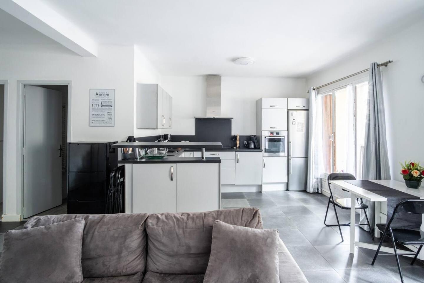 Pasteur - Bel Familial Pharo -plage Des Catalans Apartment
